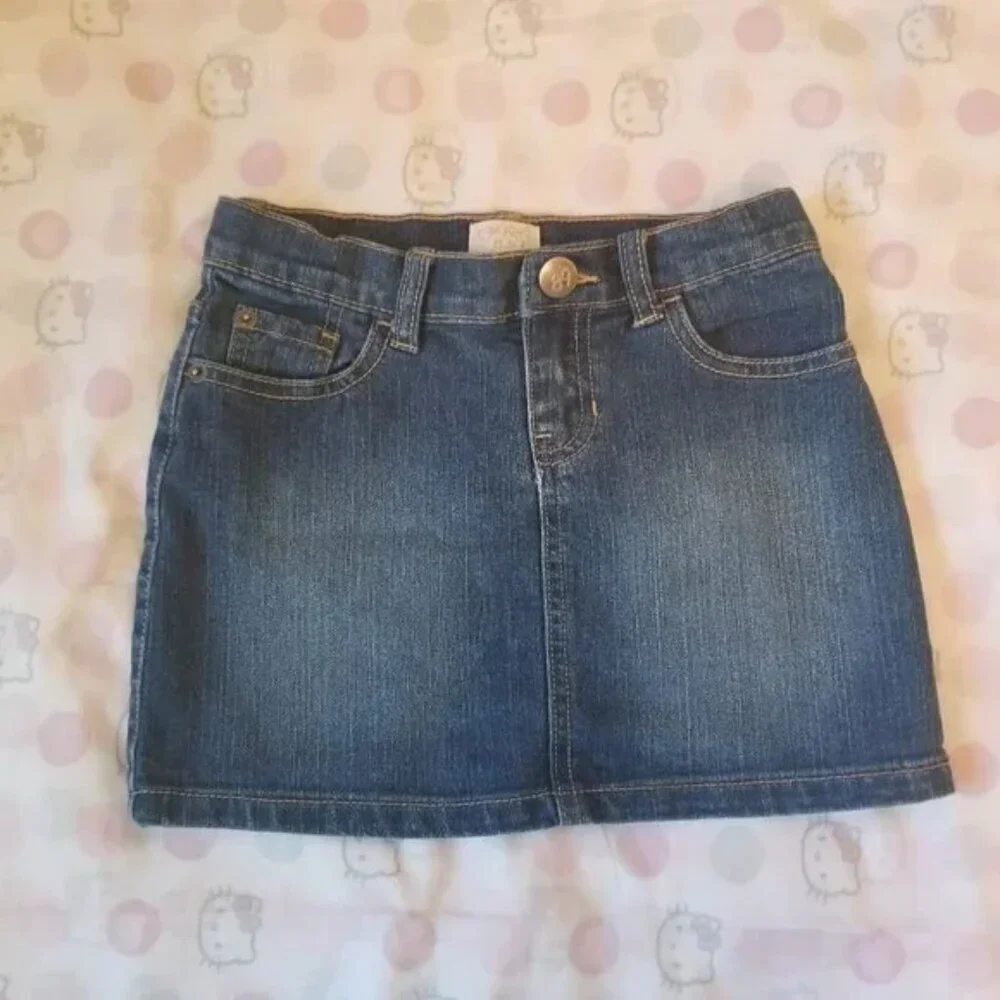 🔴 Children's Place Little Girl classic denim skirt size 6 (D24)